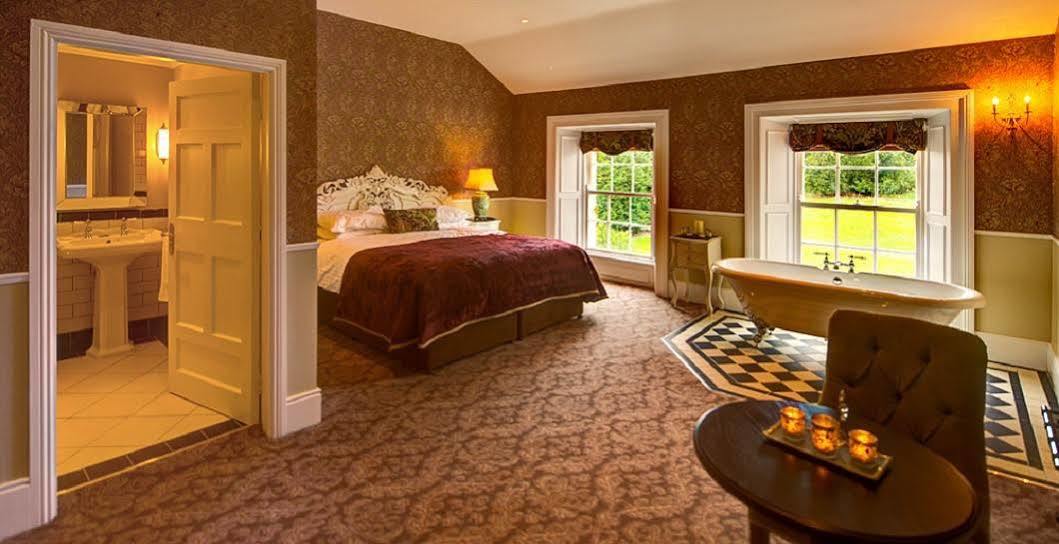 Bellingham Castle Hotel Dundalk Exterior photo